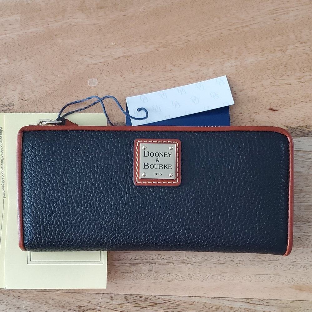 New Dooney & Bourke Pebble Leather Long Slim Zip Wallet Black - Picture 2 of 8
